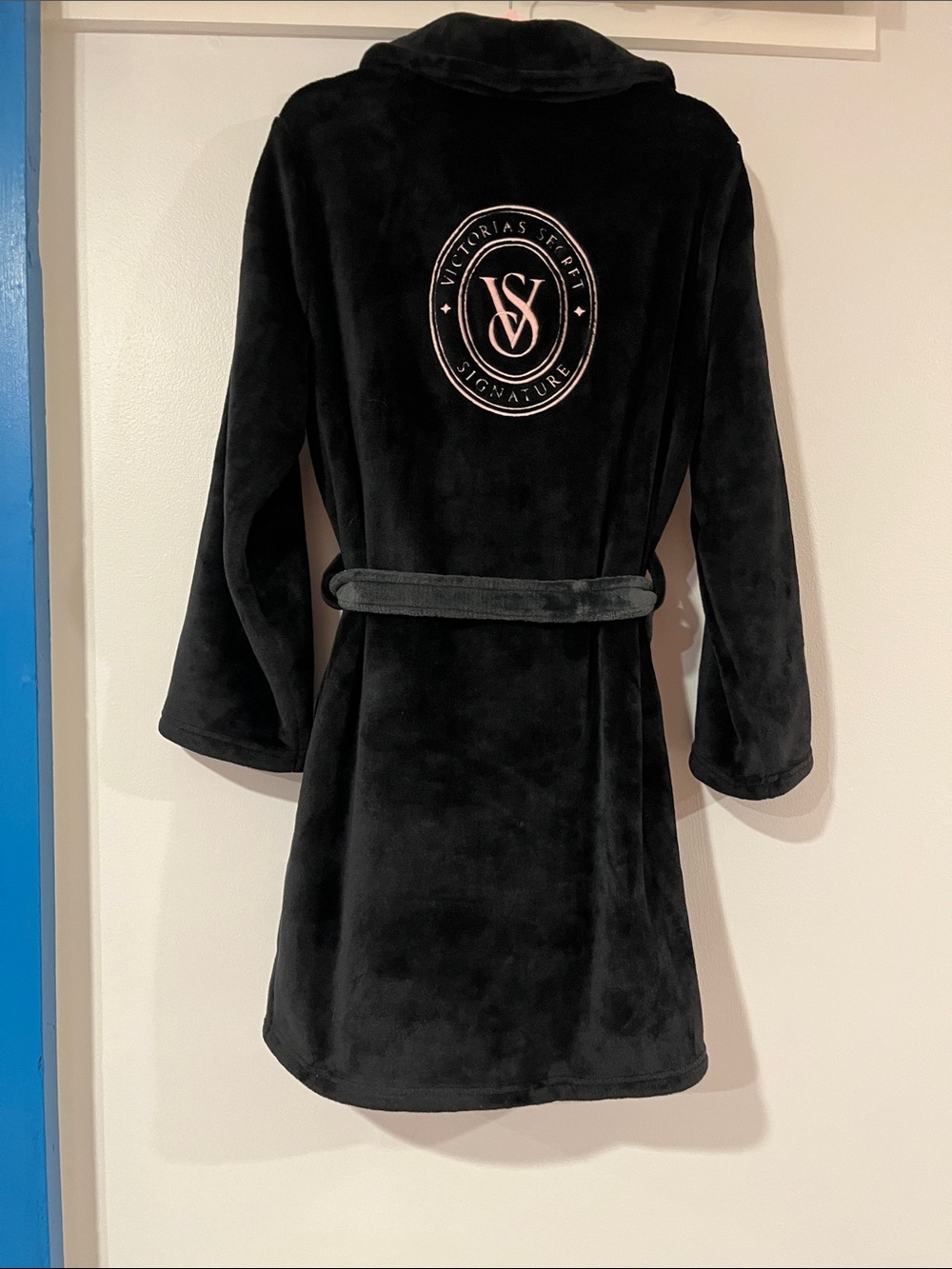 Victoria's Secret Plush Black Robe with Gray Trim